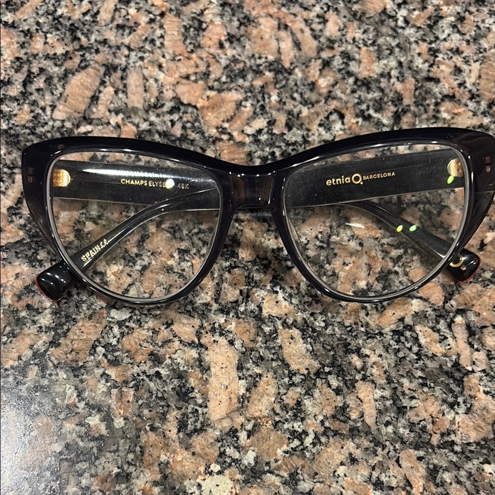 Black Eyeglasses